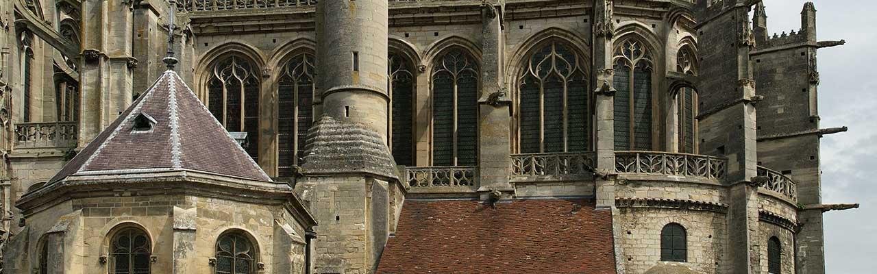 Hôtels Senlis Campanile