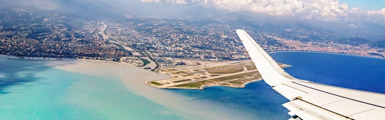 Aéroport de Nice, vue depuis l'avion