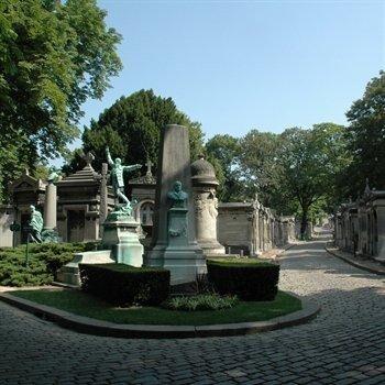 hôtels kyriad paris cimetiere pere lachaise