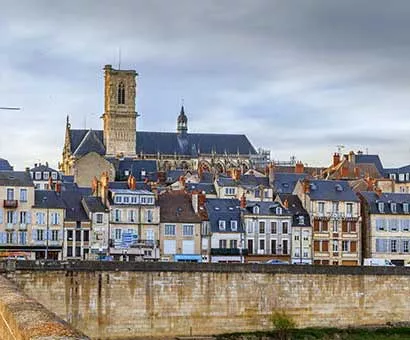 Hôtels Nevers Campanile