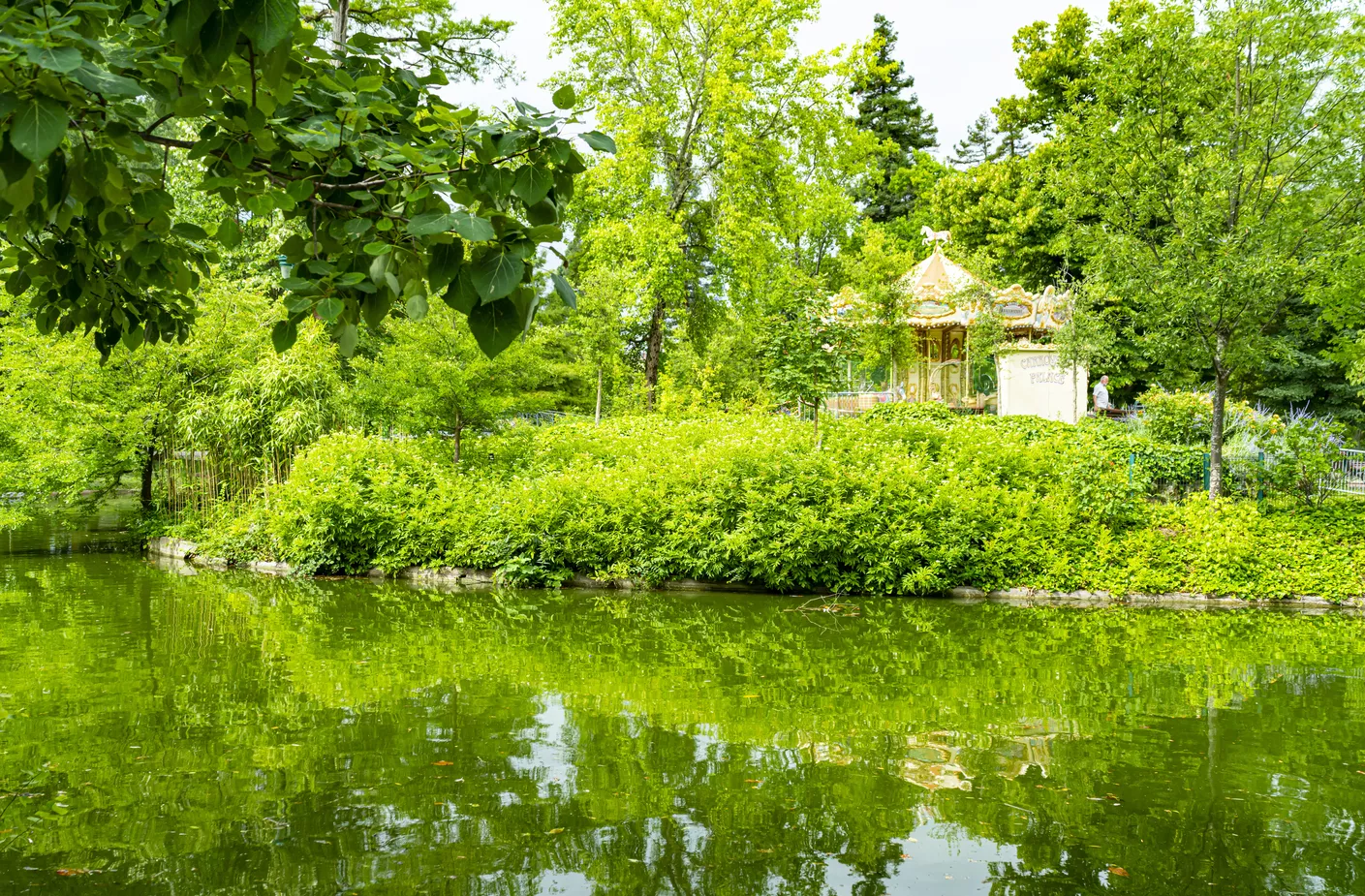 Quelle est la meilleure saison pour visiter le parc floral de Bordeaux ?