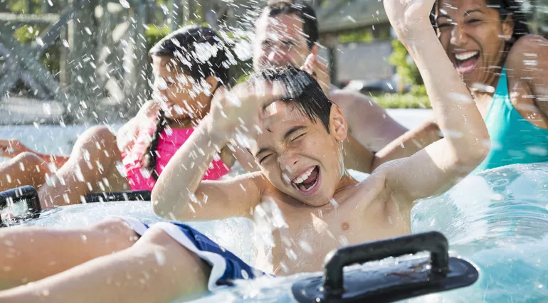 Quels sont les meilleurs parcs aquatiques pour enfants à Bordeaux ?