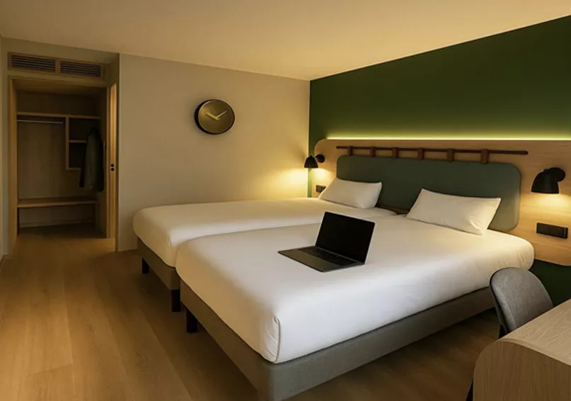 Chambre-rénovée-Campanile-NATURE-Clermont-Ferrand