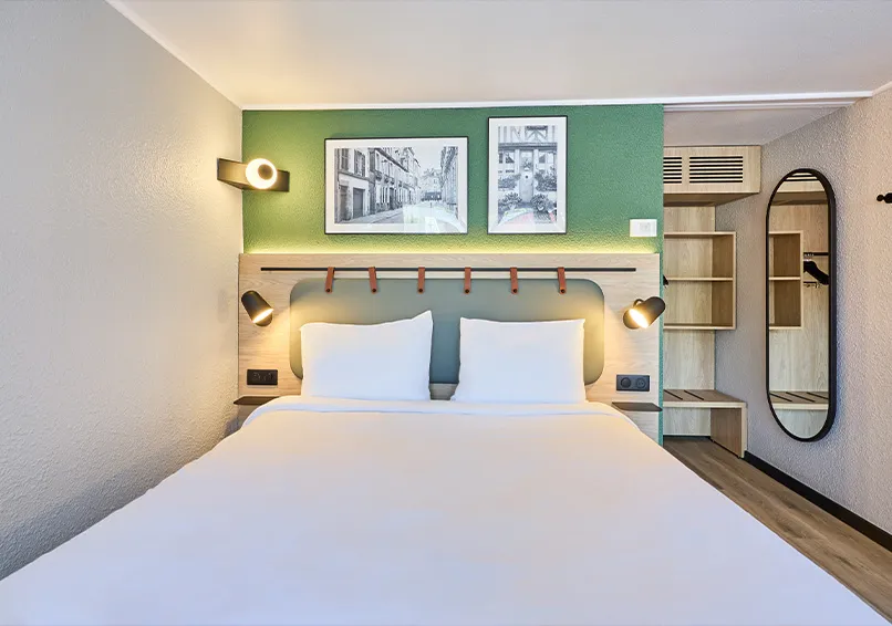 Chambre hôtel Campanile NATURE Alençon-Desktop.jpg