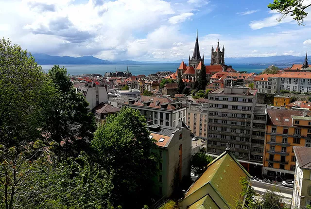 Hotels in Lausanne - 3 and 4-star | Golden Tulip Hôtels