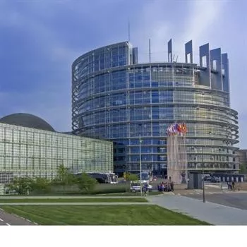 hôtels kyriad strasbourg parlement europeen