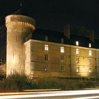 hôtels kyriad tours chateau